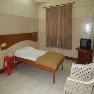 Hotel Kohinoor, Rajula 2